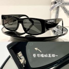 Picture of Balenciga Sunglasses _SKUfw53058719fw